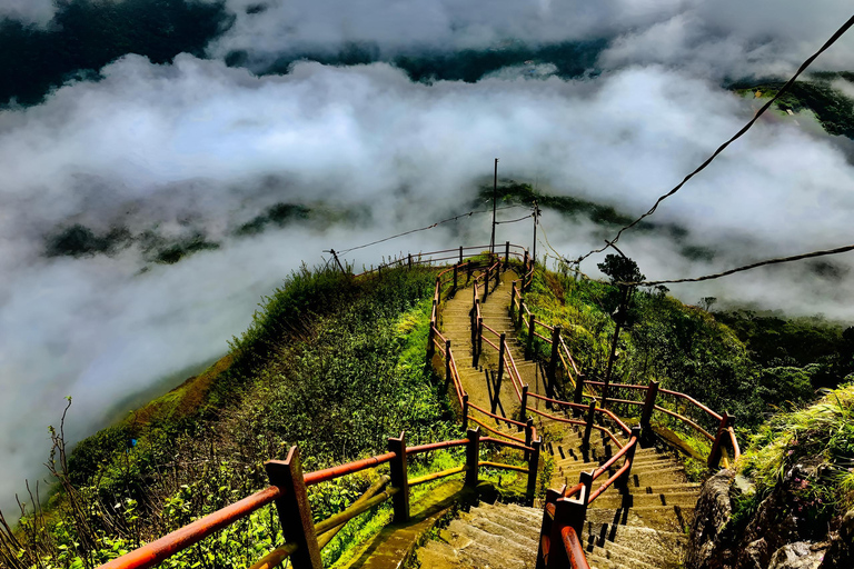 Kandy: Adam's Peak Guided Hike with Snacks and Pickup Nuwaraeliya: Adam's Peak Guided Hike with Snacks and Pickup