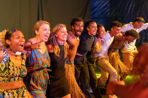 Fiji Untold w VOU HUB: pokaz wieczorny, NadiFidżi nieznane w VOU HUB: Pokaz nocny, Nadi