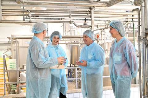 Cagliari: visit a cheese factory with tasting