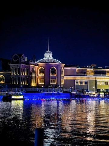 Beijing: Liangma River Night Cruise with Light Show