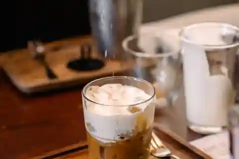 Ponte manos a la obra: el famoso café salado de Vietnam