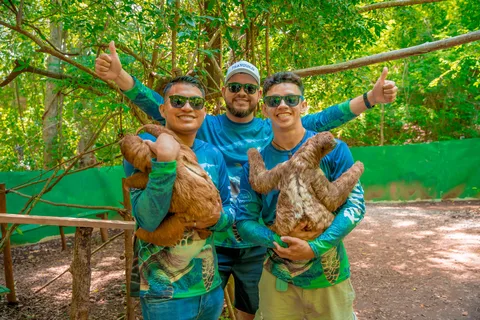 Monkeys & Sloths and Beach Break -Roatan Shore Excursion