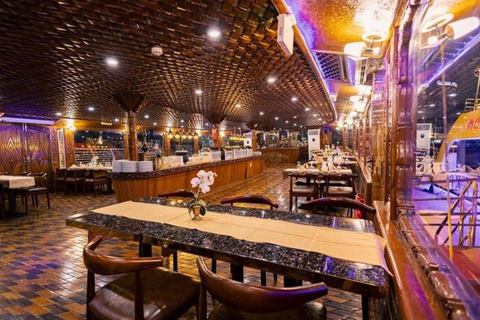 Doha: Full Day City Tour & Buffet Dinner in Traditional Dhow