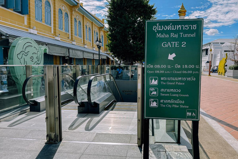 بانكوك: جولة المشي في القصر الكبير ووات فو ووات آرونخاص مع نقطة لقاء