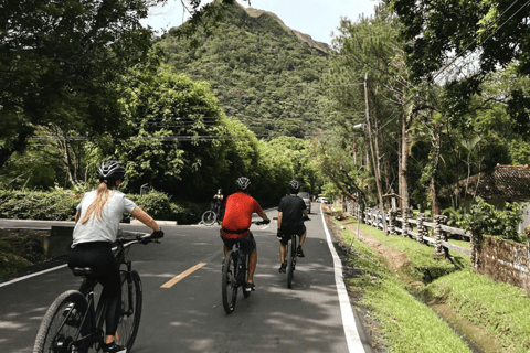 Private Guided E-bike Tour: Discovering El Valle de Anton