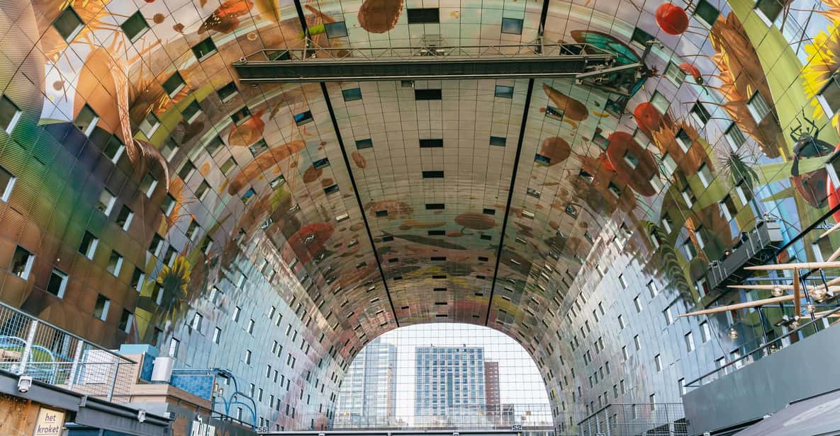 Afbeelding 11 van Rotterdam: Wandeltour met gids door architectonische hoogtepunten
