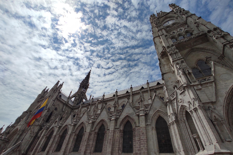 Quito: Old Town Guided Tour with Lunch