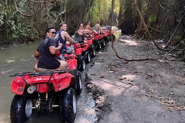 Ubud: O melhor da aventura em quadriciclo ATVPasseio duplo e individual com traslado particular em ATV verde