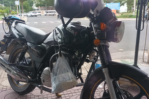 Von Da Nang oder Hoi An: MotorradtourVon Da Nang oder Hoi An aus: Motorradtour