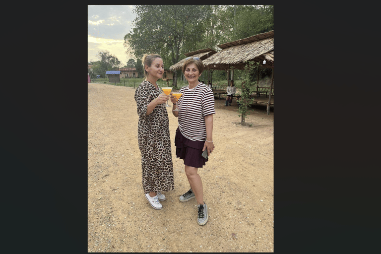 Pattaya : Long Neck Village Night Tour With Transfer