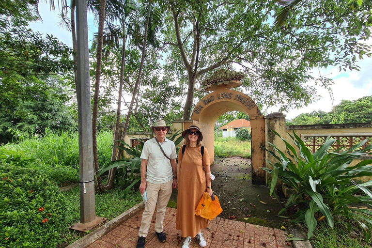 Long Tan Memorial, Nui Dat Base, Vung Tau Beach Private Tour Long Tan Private Tour