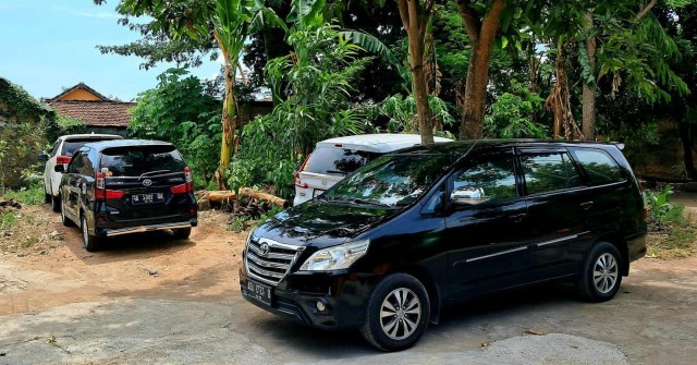Visit Semarang Explore Private Car Charter with Driver in Hyderabad