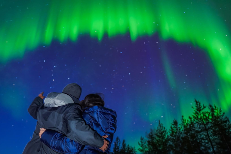 Rovaniemi: Aurora Hunt with 95% Success Rate, 4 people group Rovaniemi: Aurora Hunt with 95% Success Rate, PRIVATE