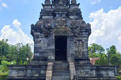 Yogyakarta: Hiking Nature Waterfall & Temples Tour Yogyakarta: Siluwok Waterfall & Temples Tour