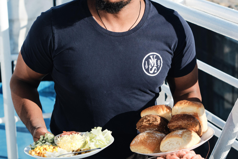 Estocolmo: crucero con gambas y tacos ilimitados y banda de versiones.Estocolmo: Crucero con camarones y tacos ilimitados y banda de covers