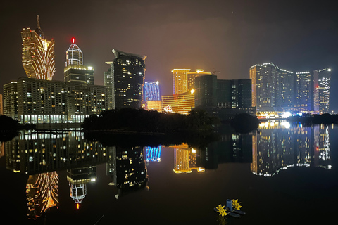 Macau: Cotai Strip Night Tour with Optional Experiences