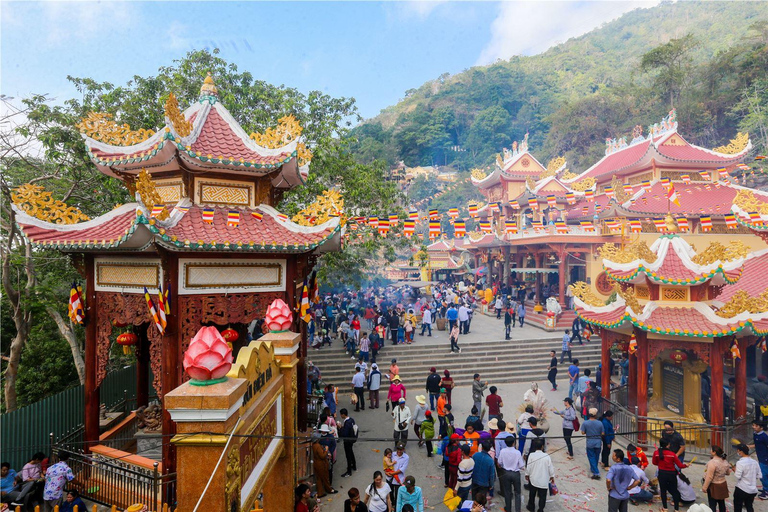 Montagne de la Vierge noire et temple de Cao Dai - visite privée