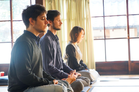 Meditação Zen em Kyoto e passeio pelo jardim de um templo Zen com almoço