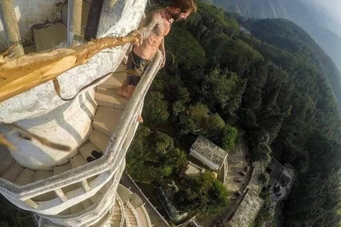 康提：兰博达瀑布和普纳瀑布，以及安布鲁瓦瓦天空塔日落康提：兰博达瀑布和普纳瀑布，以及安布卢瓦瓦天空塔日落之旅