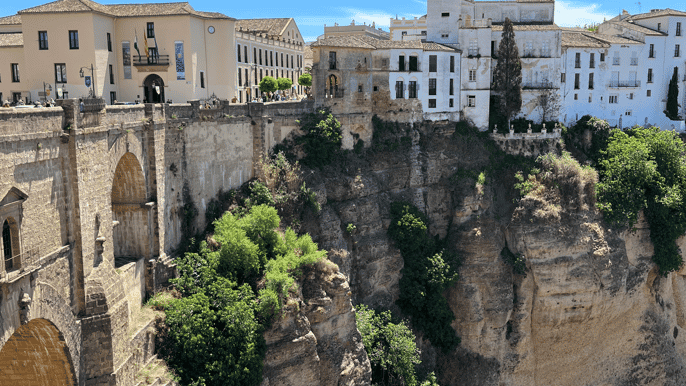 From Malaga: Ronda and Setenil de las Bodegas Day Trip