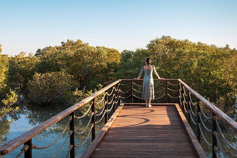 Explore Abu Dhabi: 2-Day Cultural Journey from DubaiShared Tour in Spanish