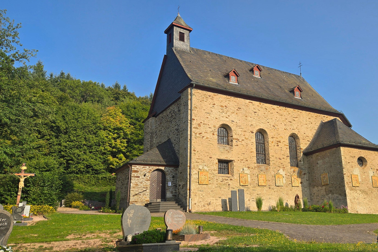 Guided hike on the Rhine Heights Tour St. Quintin