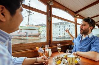 Amsterdam: Luxuriöse Austern & Bubble's Cruise unbegrenzte Getränke