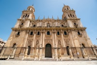 Jaén, 3-hour tour, Cathedral, Jewish Quarter and Arab Baths - Housity