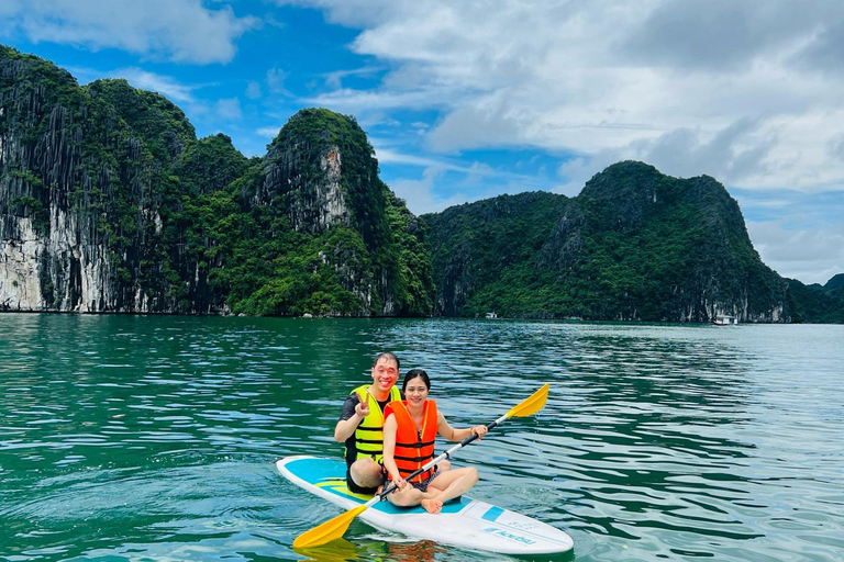 Z Cat Ba/Hanoi: 1-dniowa wycieczka do zatoki Lan Ha i lekcja gotowaniaZ Hanoi: 1-dniowa wycieczka nad zatokę Lan Ha i lekcja gotowania