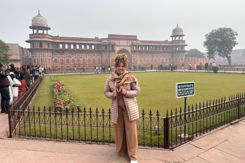 Vanuit Delhi: Taj Mahal & Agra Tour per Gatimaan Express Trein2e klas trein met auto en gids