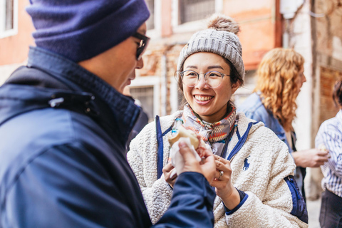 Venecia: platos de Cicchetti y tascas con guía localTour en grupo pequeño