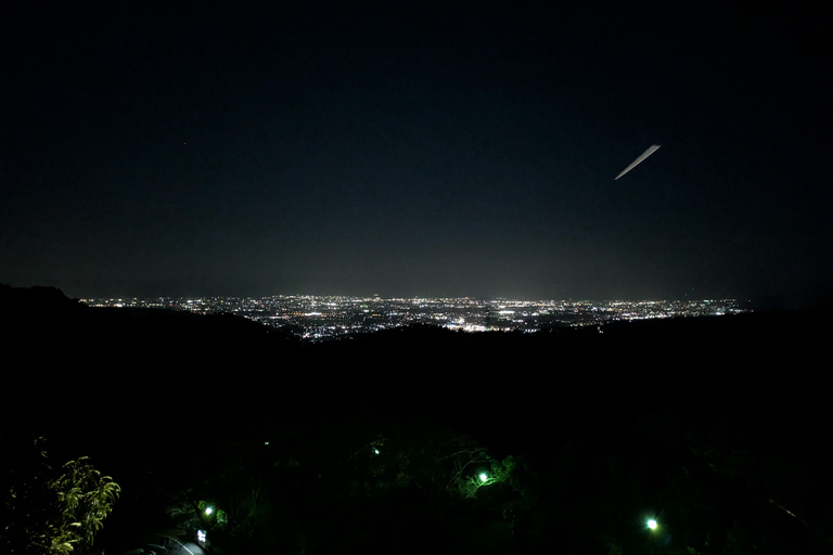 Osaka : visite nocturne du mont Ikoma avec la ligne d'horizon