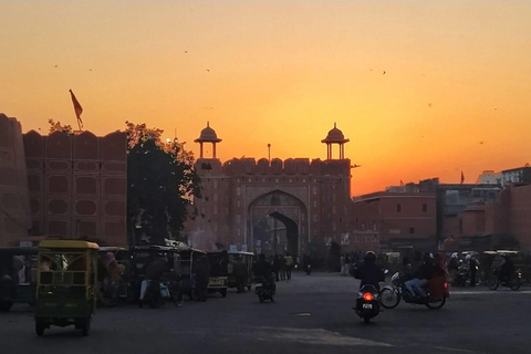 Jaipur : La magie du crépuscule de la ville rose - Visite à pied du patrimoineJaipur :Pvt. Magie du crépuscule de la ville rose - visite à pied du patrimoine