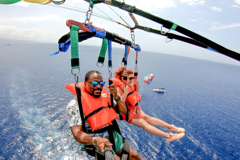 parasailing: experience in Montego Bay