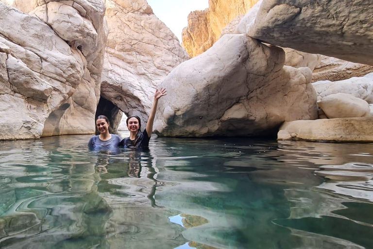 Oman: Private 3-Day Lifetime Roundtrip Package Tour