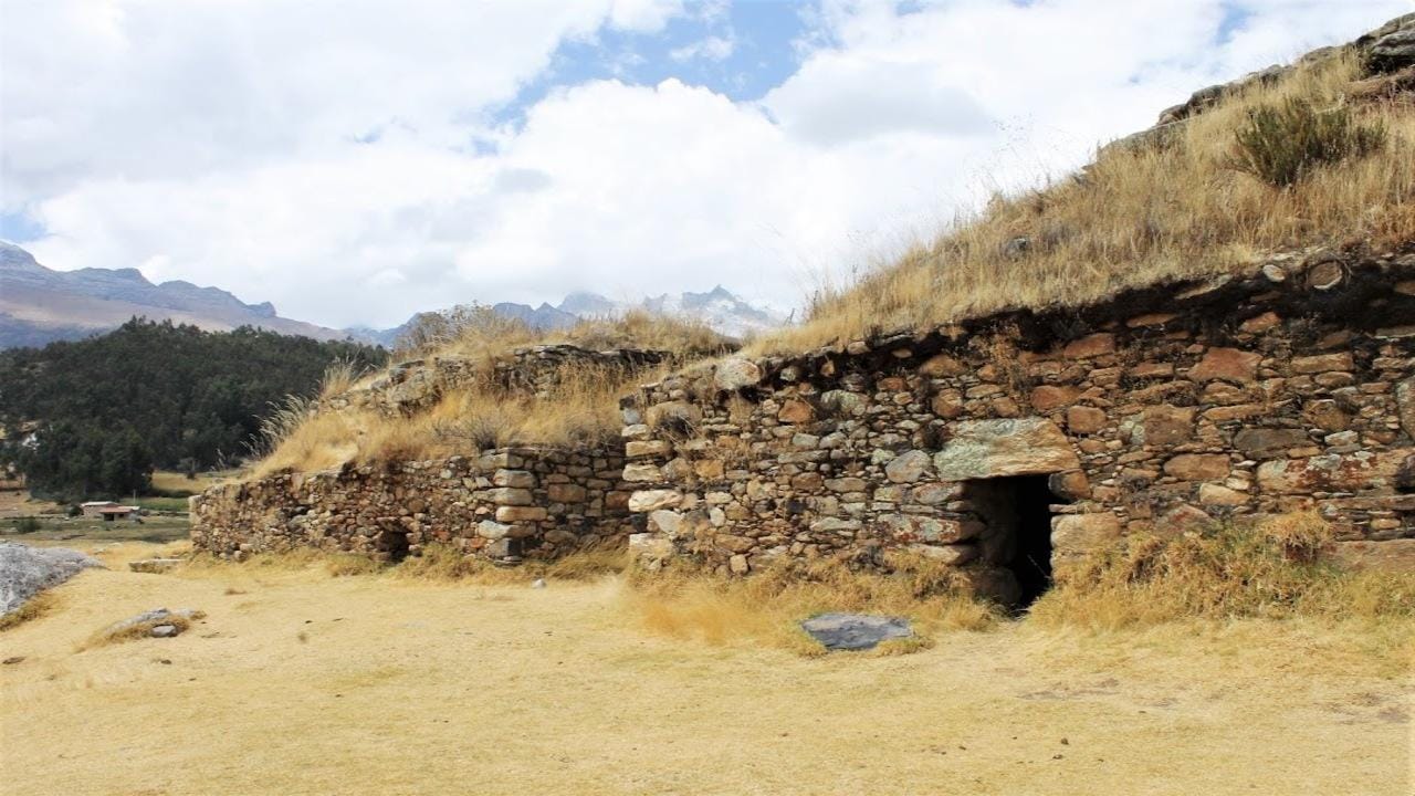 Huaraz: Ganztägiger Ausflug nach Honcopampa + Chancos Aguas Termales