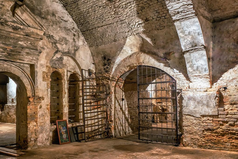Naples: Pompeii, Mount Vesuvius, Ho Ho Bus & Walking Tours MegaCombo Explorer