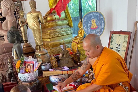 Pattaya: City Tour with Floating Market & Dinner Show