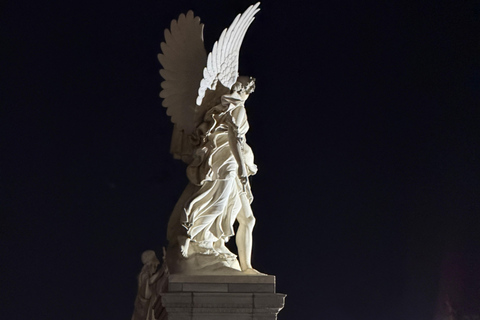 Berlin Night Walking Tour - Iconic Illuminated Landmarks Private Berlin Sunset Walking Tour - Iconic Landmarks