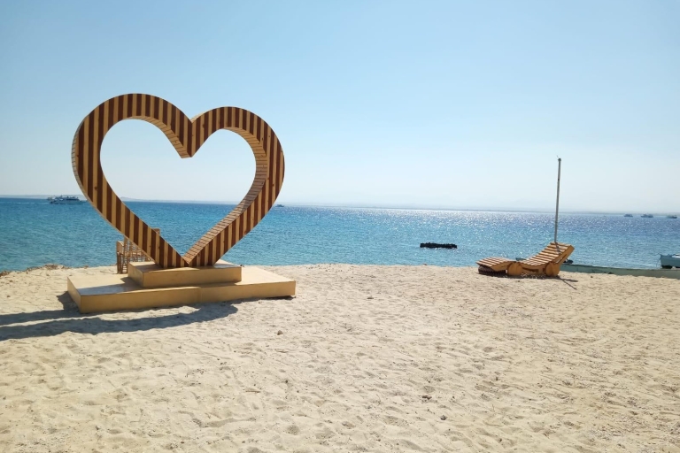 Hurghada: Luxuriöser Ausflug zur Orangenbucht & Nemo Insel GanztägigHurghada: Luxus-Bootsfahrt zur Insel Orange und Magawish