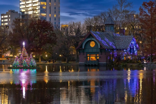 NYC: Central Park Christmas Pedicab Tour