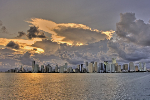 Miami Boat Tour : Mansions & Skyline with optional Pick-up PARTIAL PAYMENT | Miami Boat Tour