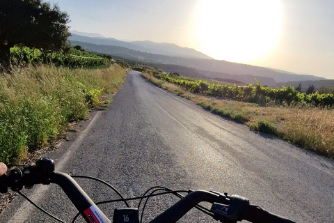 Soulouksina cultural e-bike experience in Crete