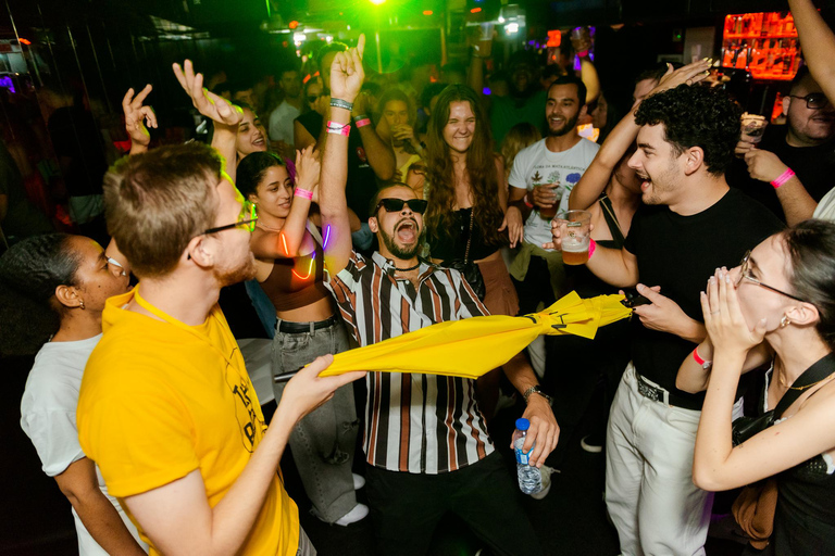 Lagos Pub Crawl: Party with Drinks, Games & VIP Club Entry Standard Lagos Pub Crawl Option