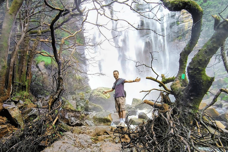 Ella: Bomburu Ella Waterfall & Porawagala View Point Tour