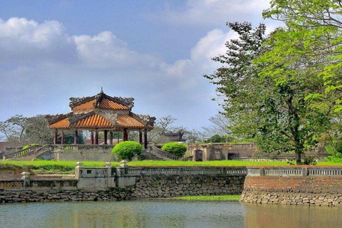 Da Nang/Hue: Imperial City Heritage 1 Day Tour with Lunch From Da Nang: Hue Tour via Hai Van Pass