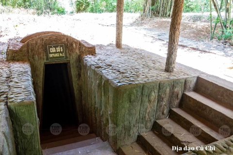 Tunnels de Cu Chi et temple de Cao Dai