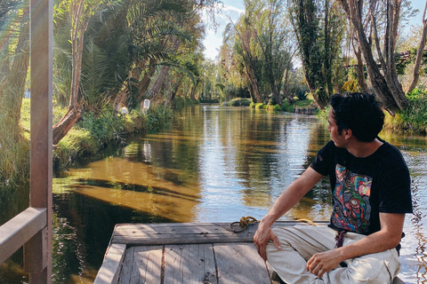 Xochimilco: Chinampa and Axolotl Boat Tour