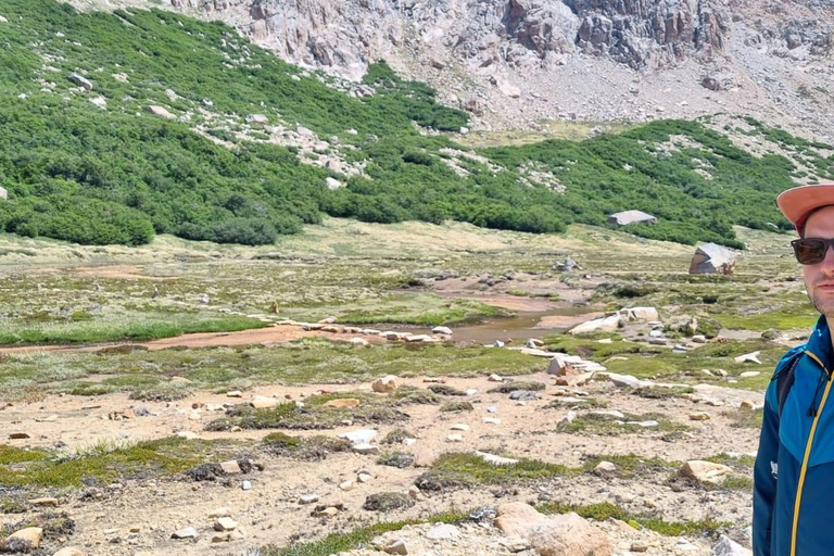 Refugio Frey: 2-Day Hiking Tour with Meals