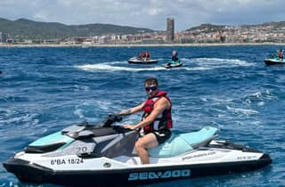 Barcelona Jetski: Vermietung von Jet-Skis ohne Führerschein
